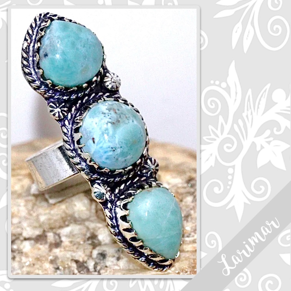 Larimar Large Southwest-Style Silver Artisan Ring, Sz 7 (Turquoise / Aqua Blue)